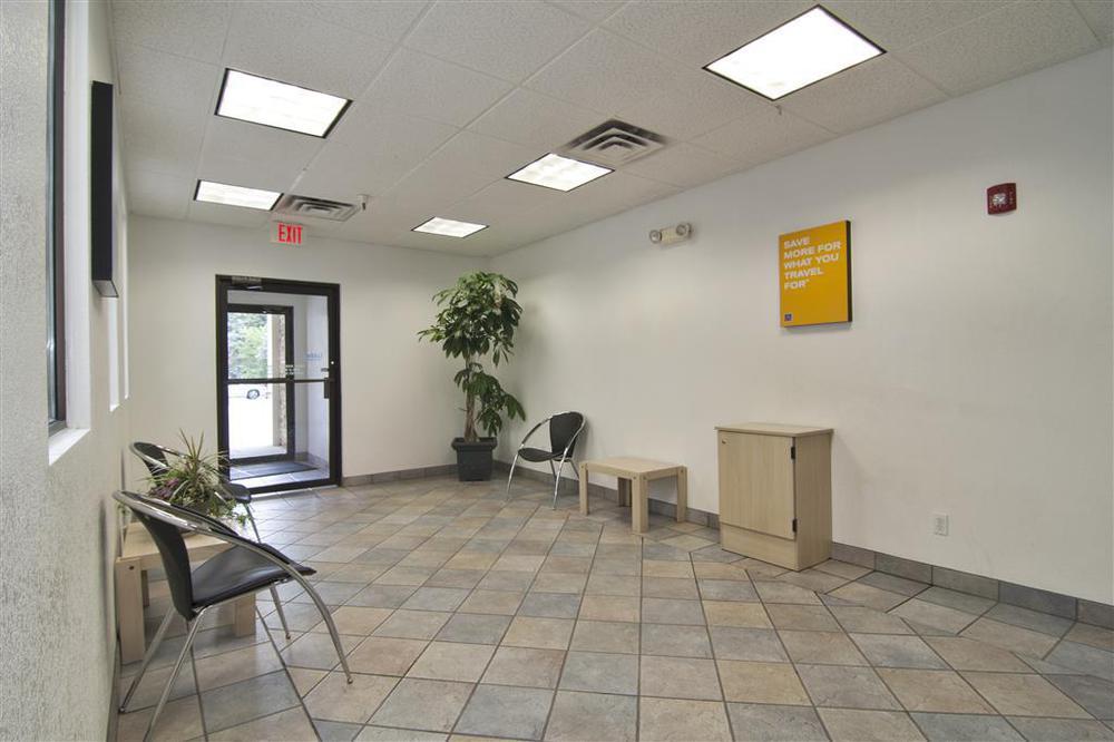 Motel 6 Minneapolis Airport - Mall Of America Интерьер фото