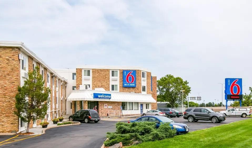 Motel 6 Minneapolis Airport - Mall Of America Экстерьер фото