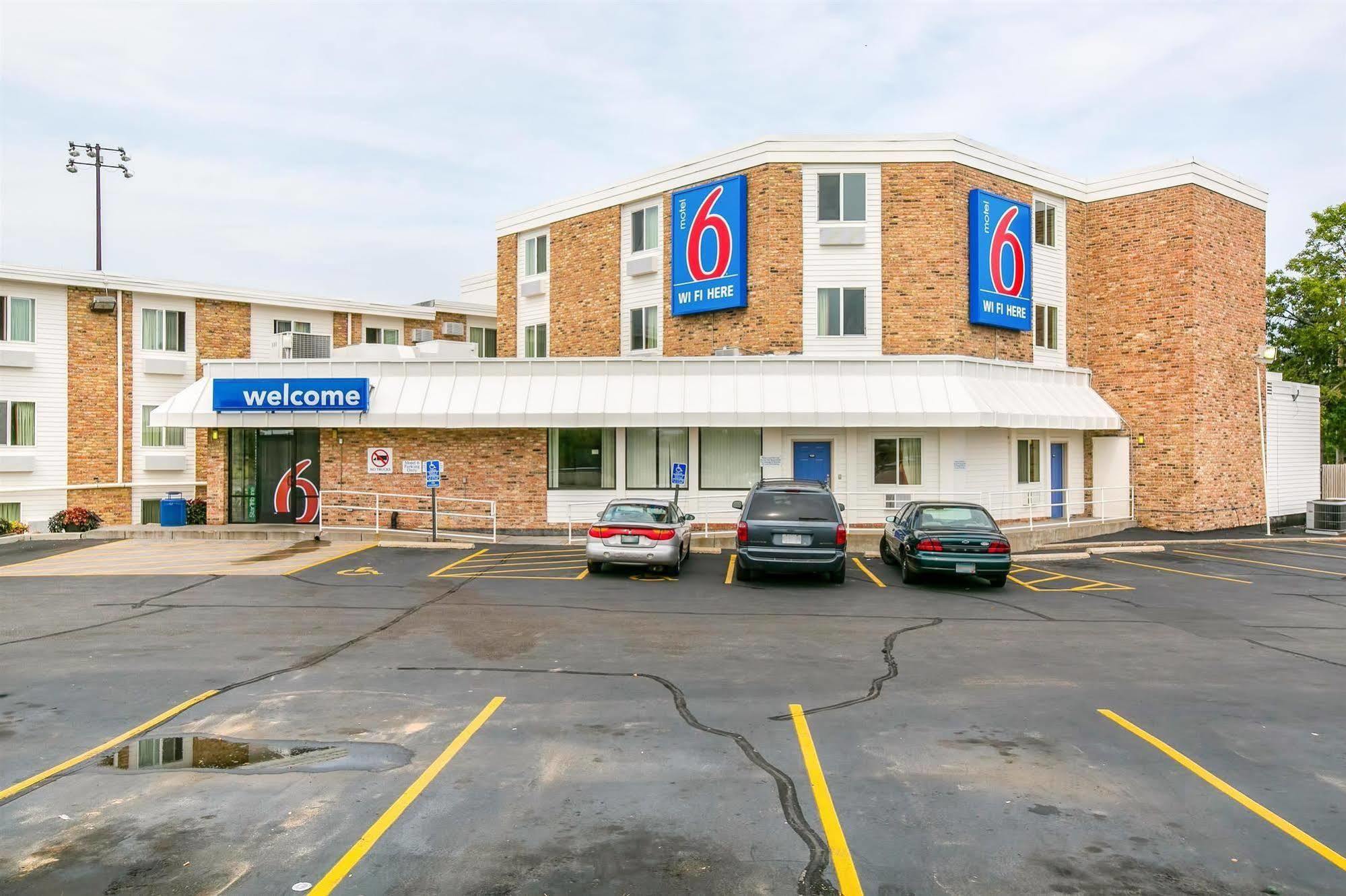 Motel 6 Minneapolis Airport - Mall Of America Экстерьер фото