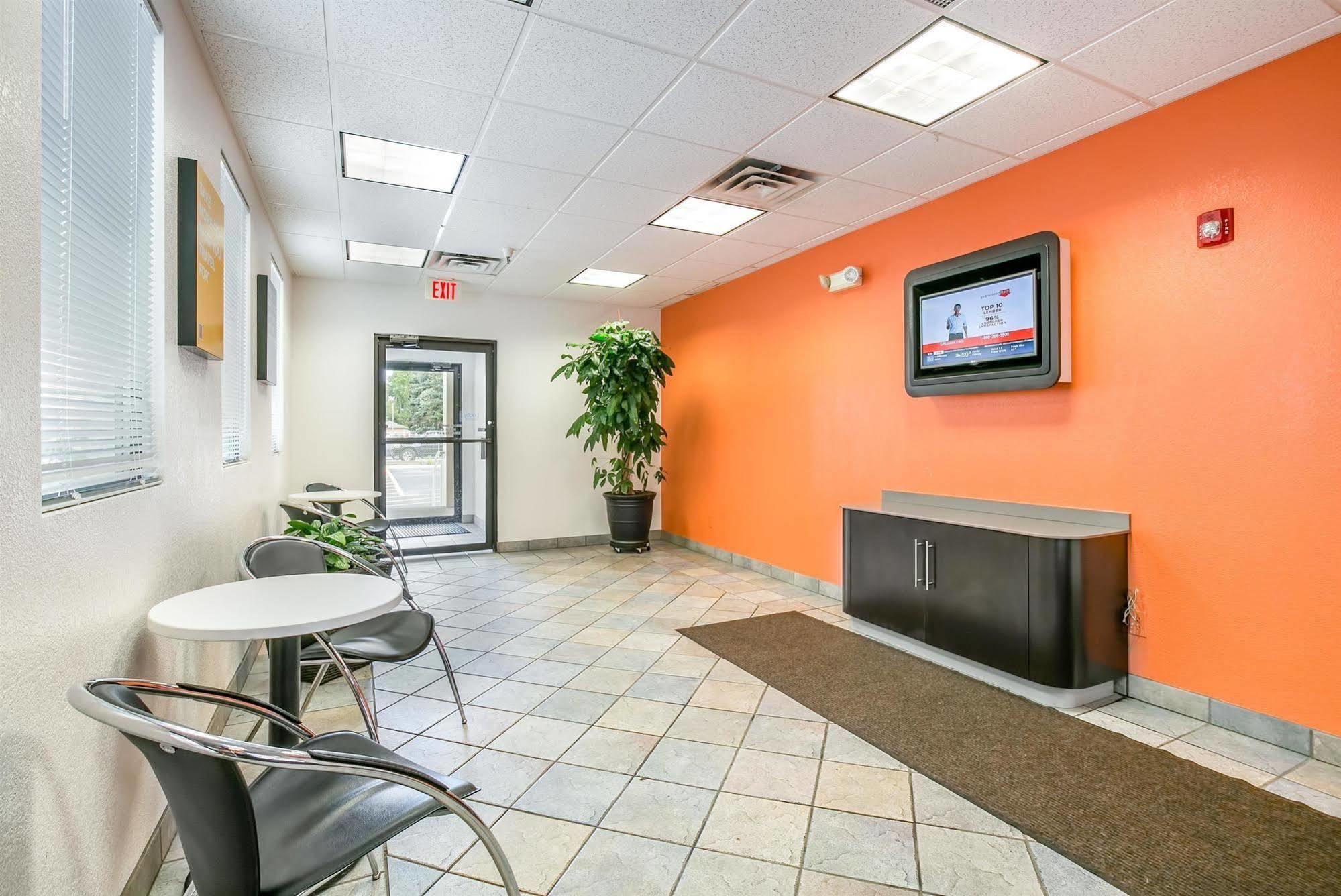 Motel 6 Minneapolis Airport - Mall Of America Экстерьер фото