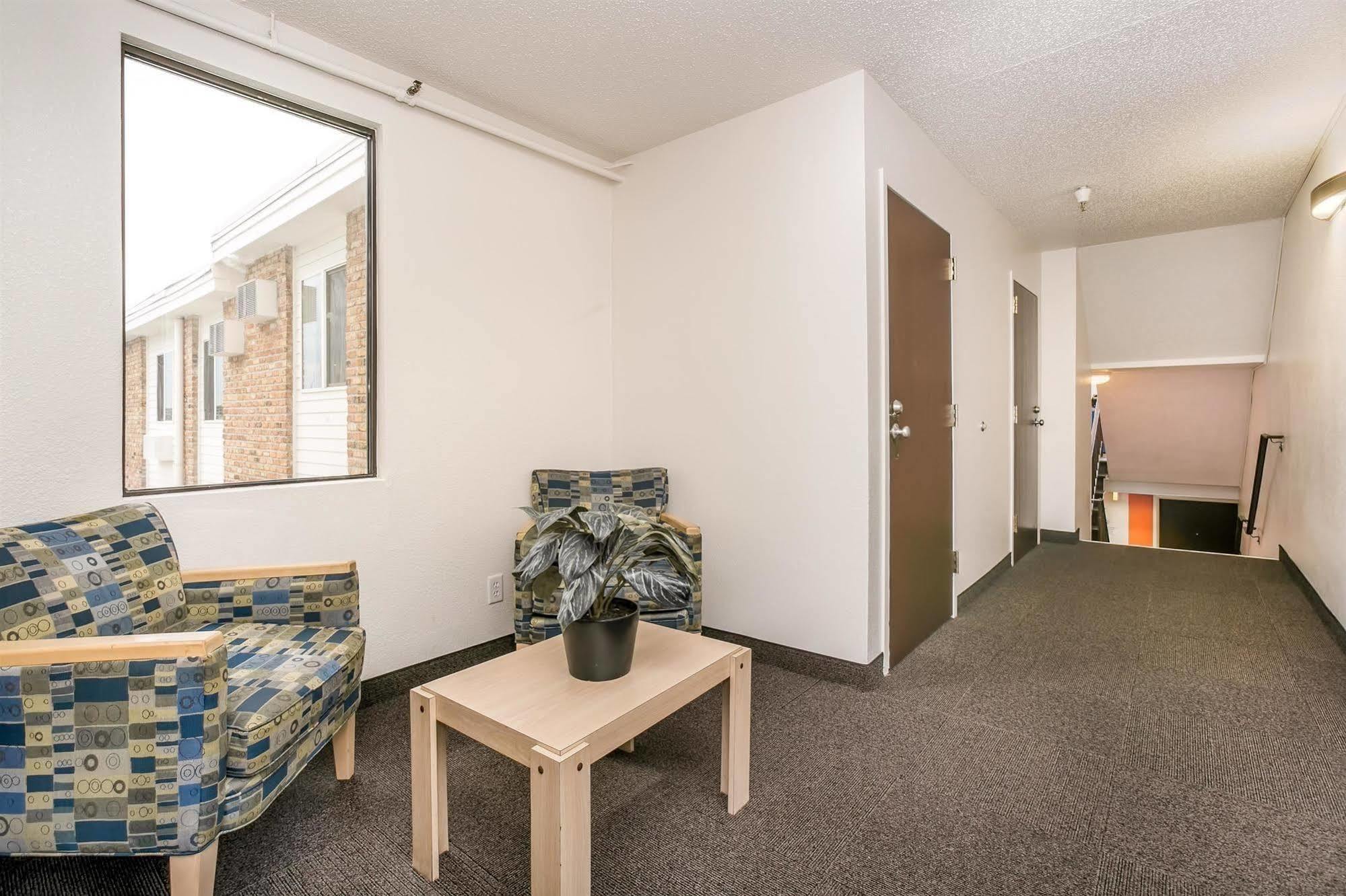 Motel 6 Minneapolis Airport - Mall Of America Экстерьер фото