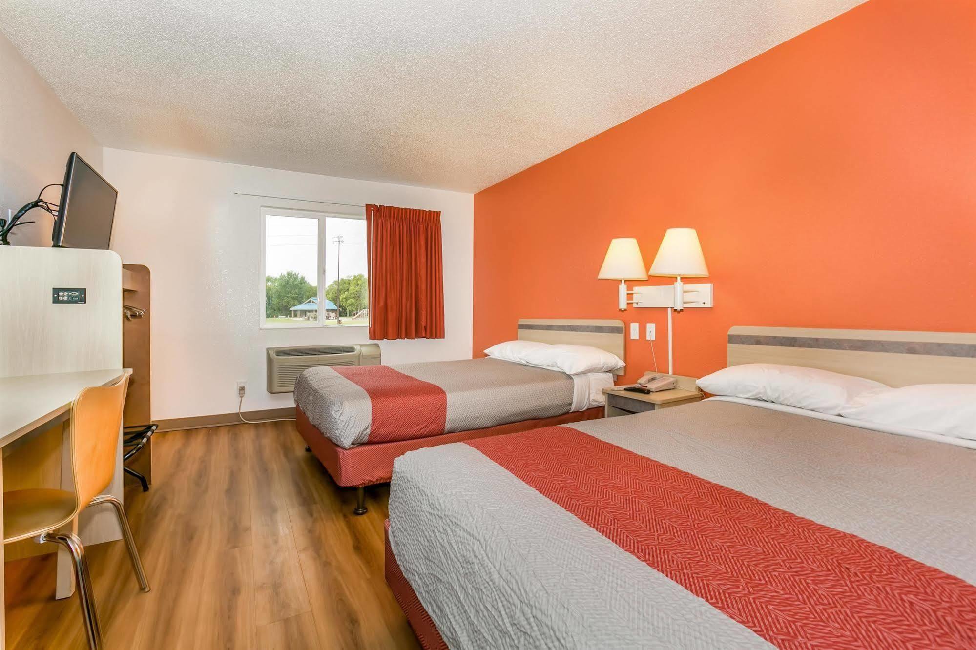 Motel 6 Minneapolis Airport - Mall Of America Экстерьер фото