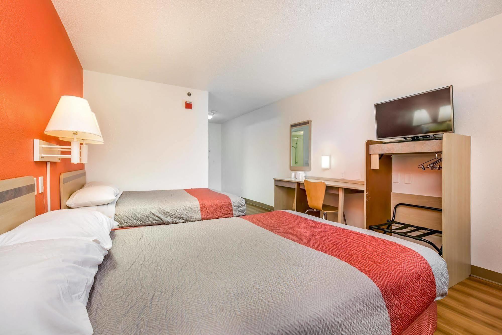 Motel 6 Minneapolis Airport - Mall Of America Экстерьер фото