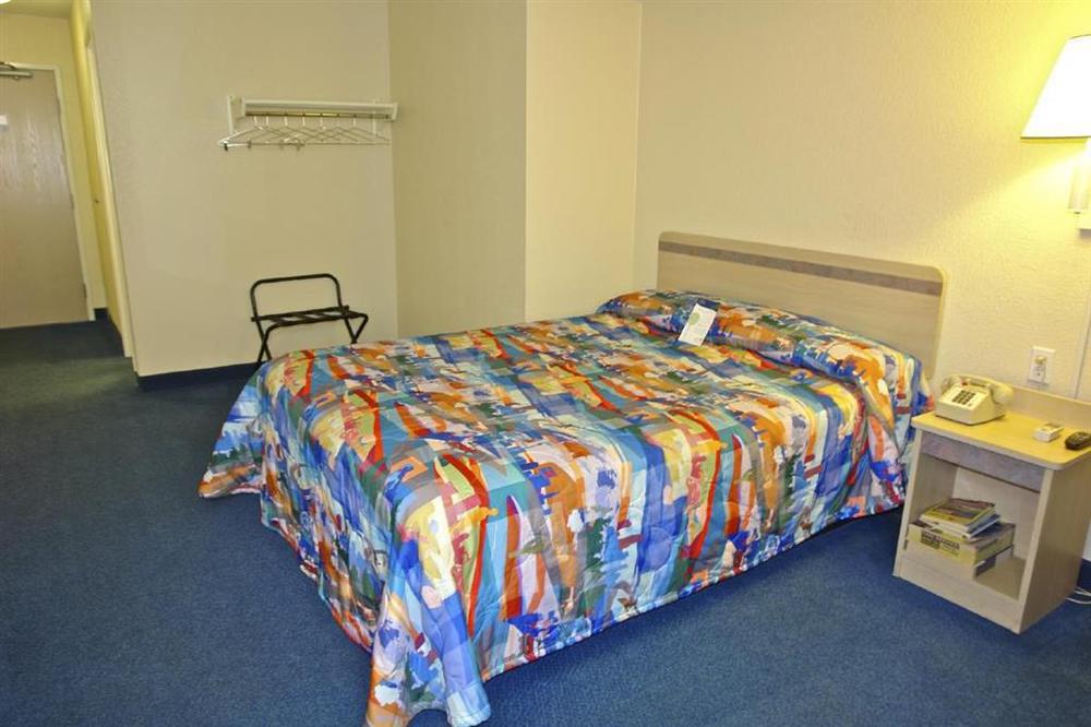 Motel 6 Minneapolis Airport - Mall Of America Номер фото
